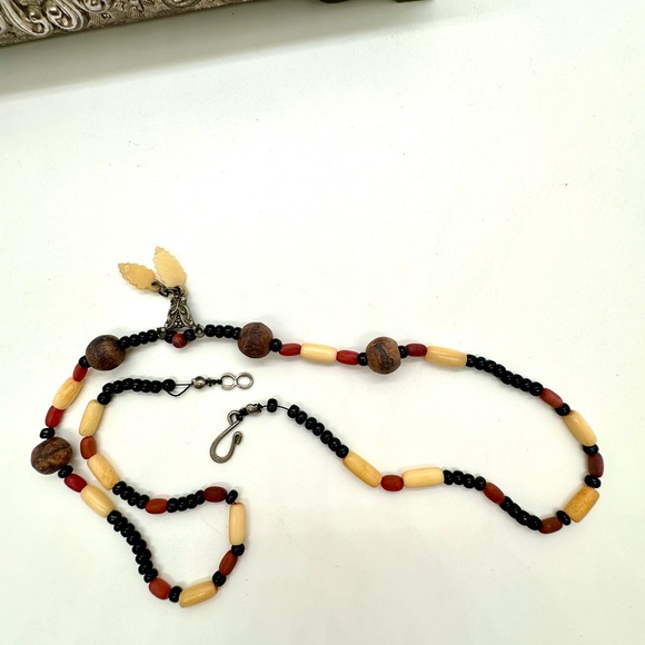 Vintage Tribal Bead Necklace - Picture 11 of 12